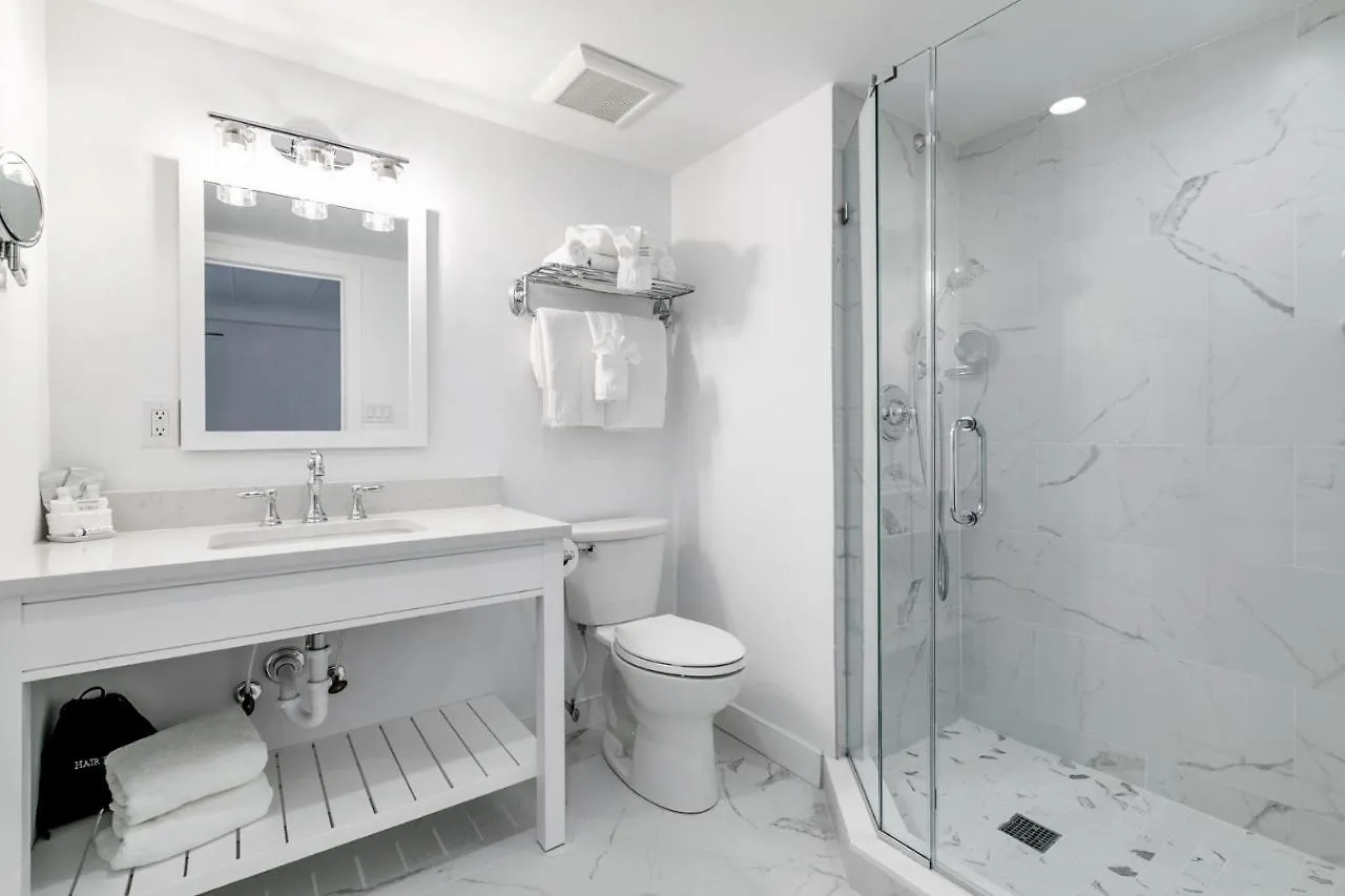 Hotel Icona Windrift Avalon
