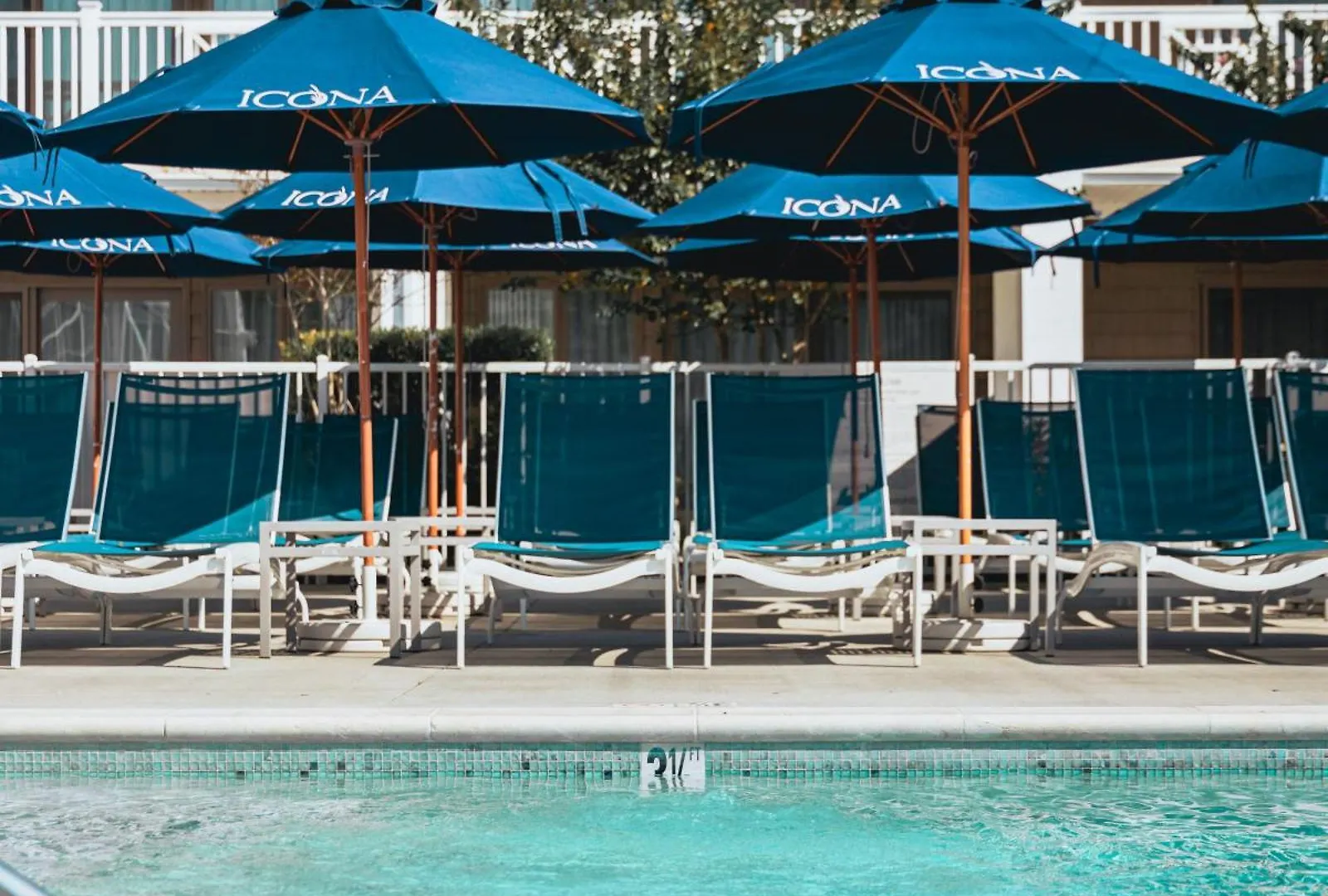 Icona Avalon