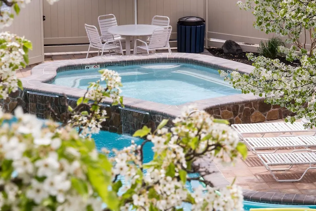 Beachcomber 3* Avalon