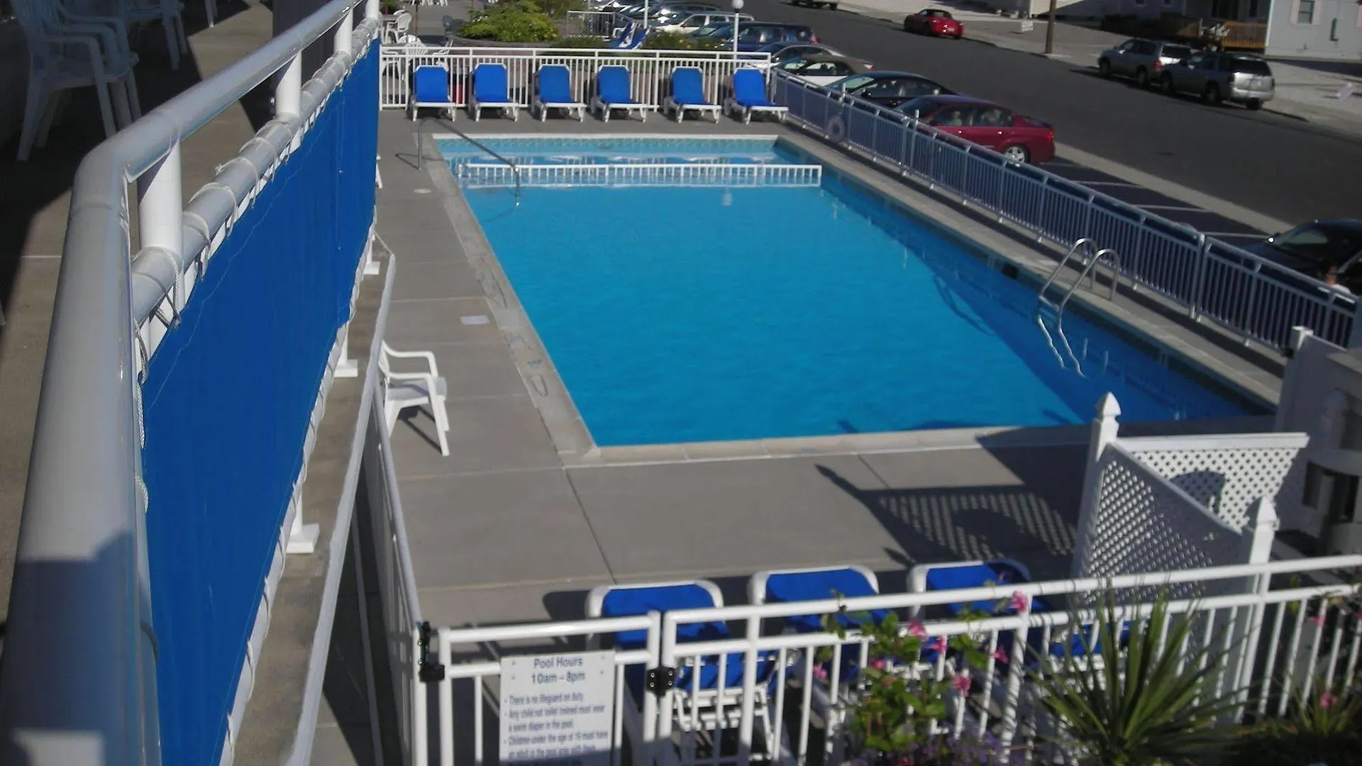 Concord Suites Motel 2*